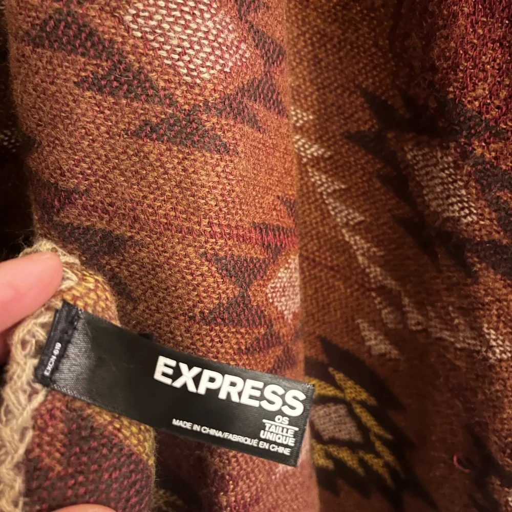 Rustic Brown Patterned Throw Blanket - Picture 3 of 4
